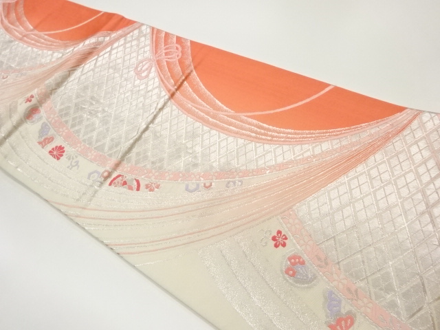 草花に蝶・菱・組紐模様織出し袋帯